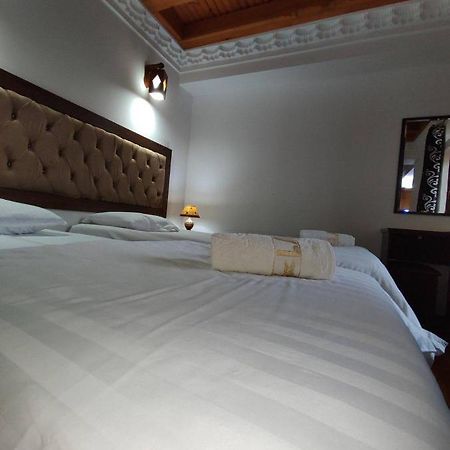 בוקורו Hotel Kupala מראה חיצוני תמונה