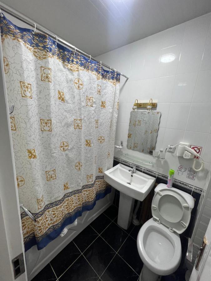 בוקורו Hotel Kupala מראה חיצוני תמונה