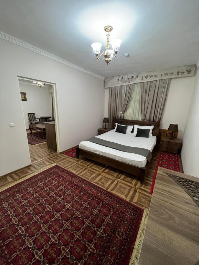 בוקורו Hotel Kupala מראה חיצוני תמונה